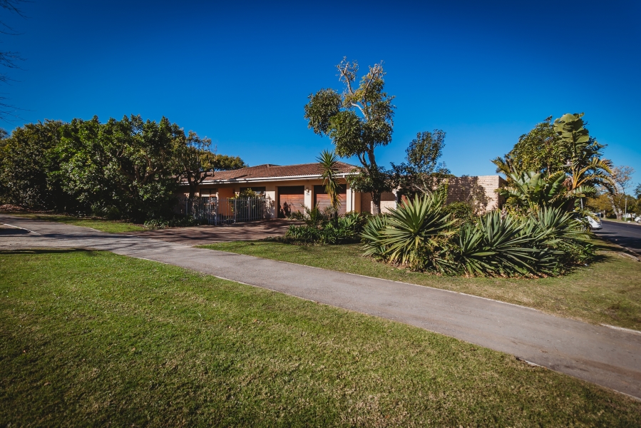 5 Bedroom Property for Sale in Bodorp Western Cape